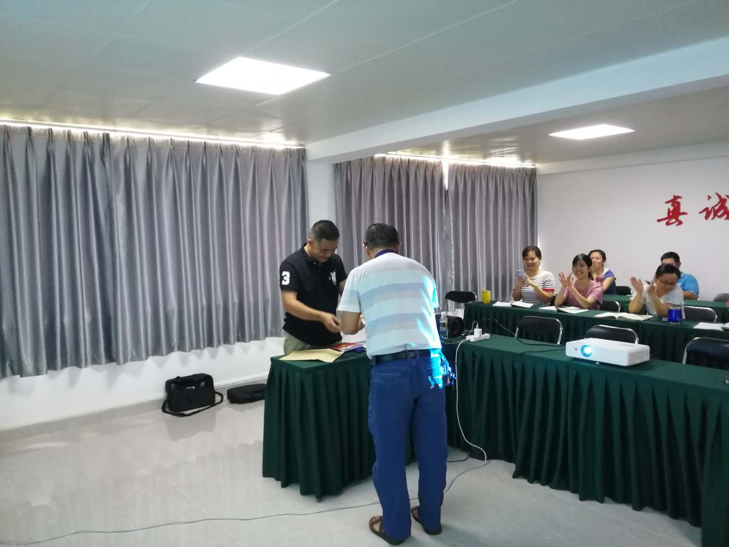 微信图片_20200611105253.jpg 微信图片_20200611105253.jpg