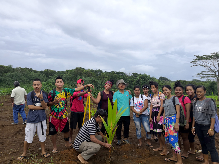 椰子种植培训现场777777777777.jpg 椰子种植培训现场777777777777.jpg